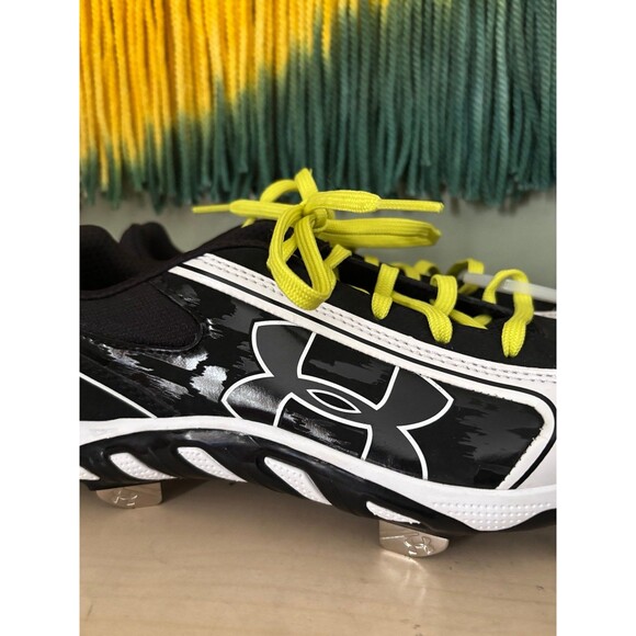 Under Armour cleats - Picture 3 of 8